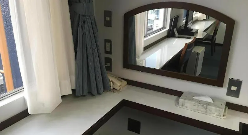 Tokyo Business Hotel 0*,